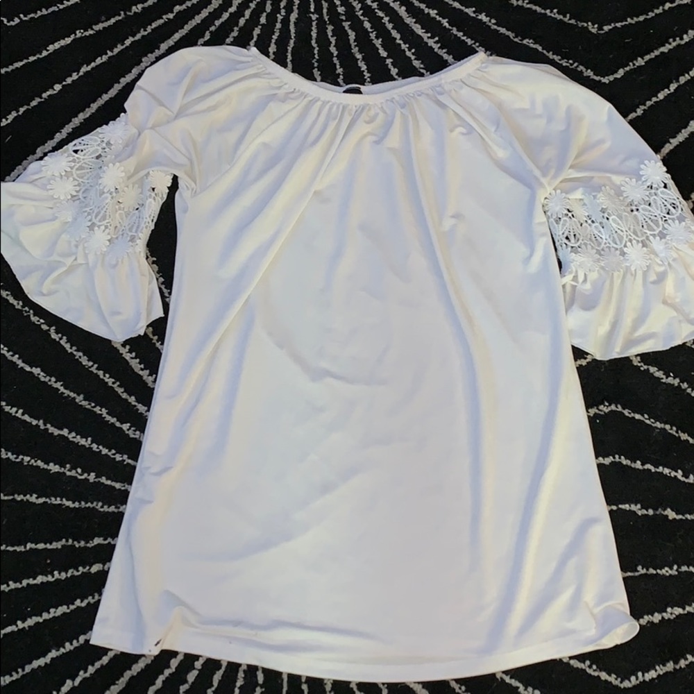 Ruffle Sleeve Tunic Size S/M